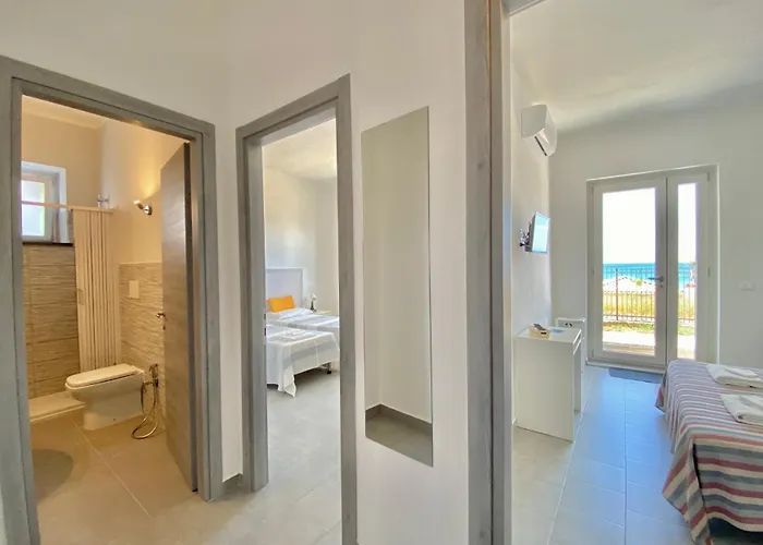 Amoenus In Family Affittacamere Soverato Marina